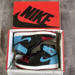 DS Women's Nike Air Jordan 1 Retro High NC to Chicago Blue Red Sz 11 (Men's 9.5)